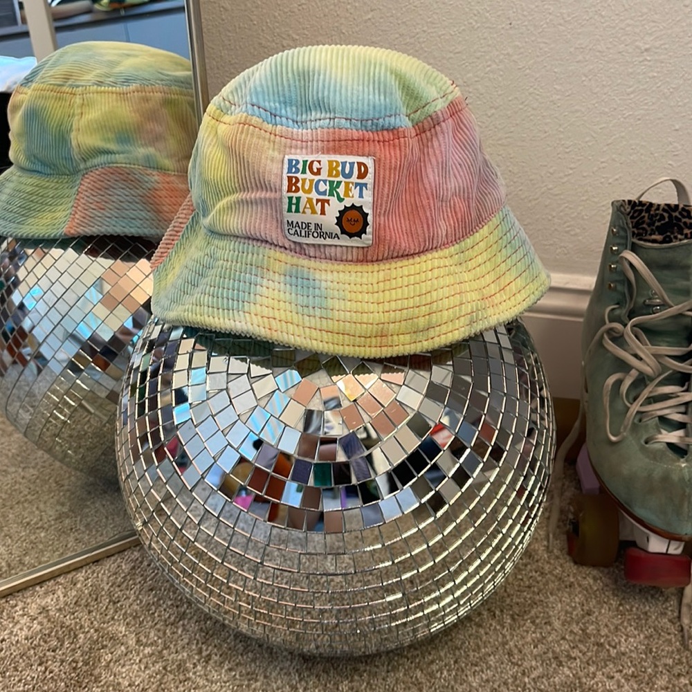 BIG BUD PRESS BUCKET HAT